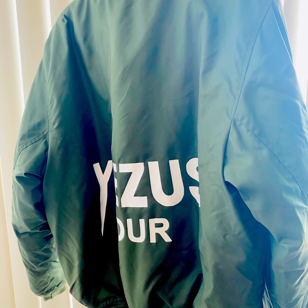 Bomber jacket